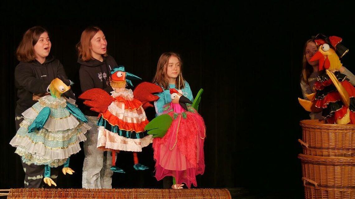 Pokazy spektakli "Kukuryku! Lis w kurniku!" w Puławach