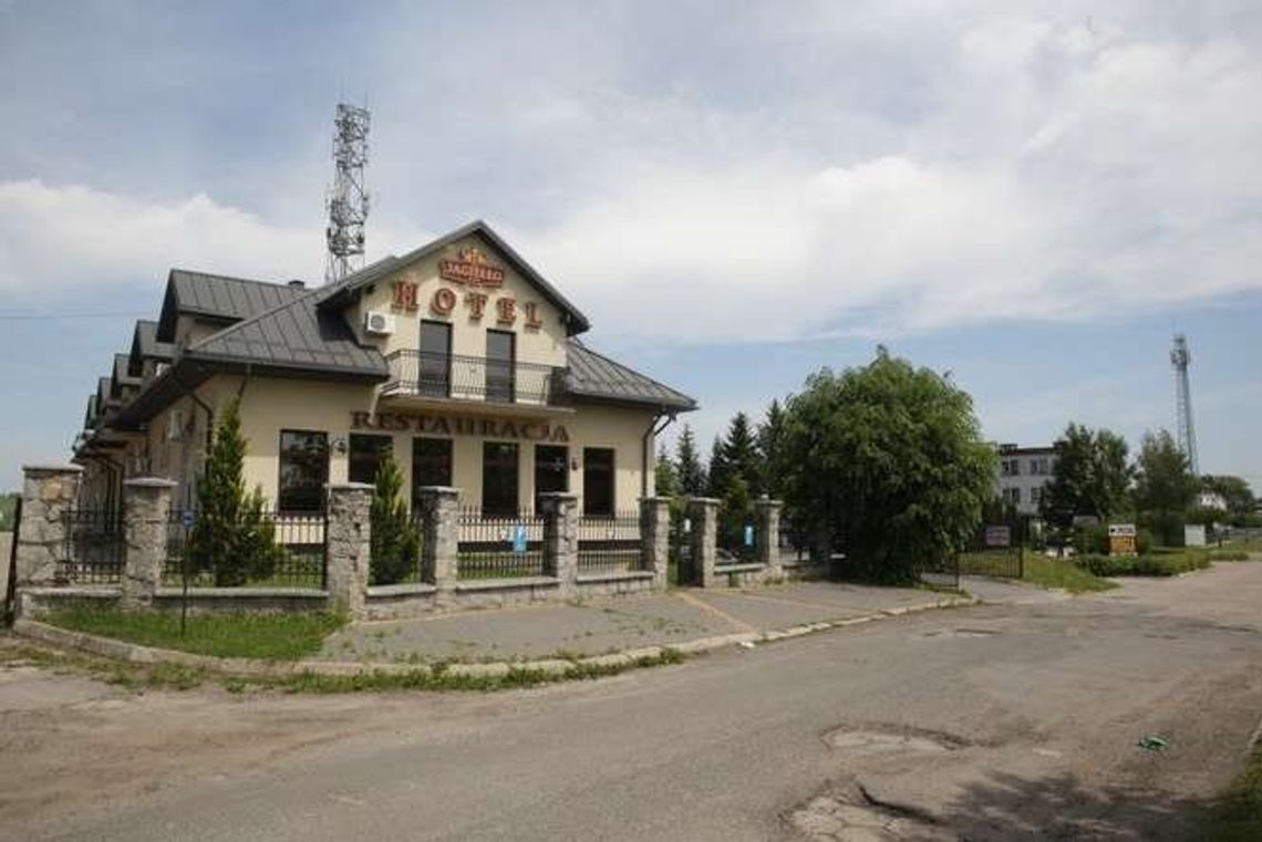 Pokerzysta z Estonii już w Hrubieszowie. Jutro urząd przedstawi mu listę rozrywek Pokerzysta z Estonii już w Hrubieszowie. Jutro urząd przedstawi mu listę rozrywek