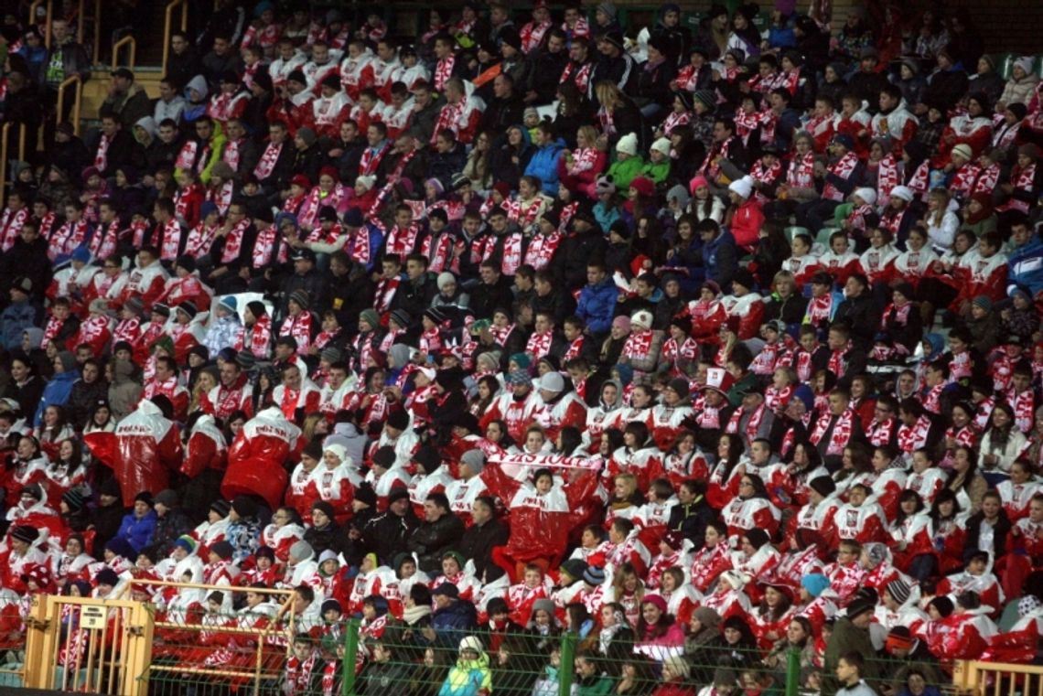 Polacy grali w Łęcznej z Niemcami. Stadion wypełniony po brzegi (zdjęcia)