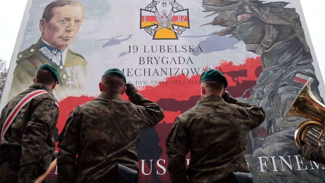 Polegli weterani zostali uhonorowani muralem. Abrams pokazał twarz Polegli weterani zostali uhonorowani muralem. Abrams pokazał twarz