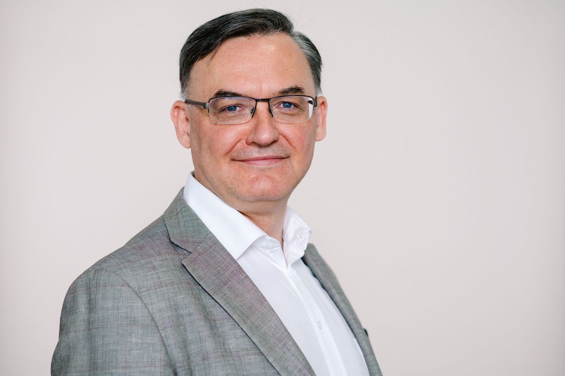 Polepszą życie osób z demencją. Neurolodzy z Uniwersytetu Medycznego ze sporym grantem na międzynarodowe badania 