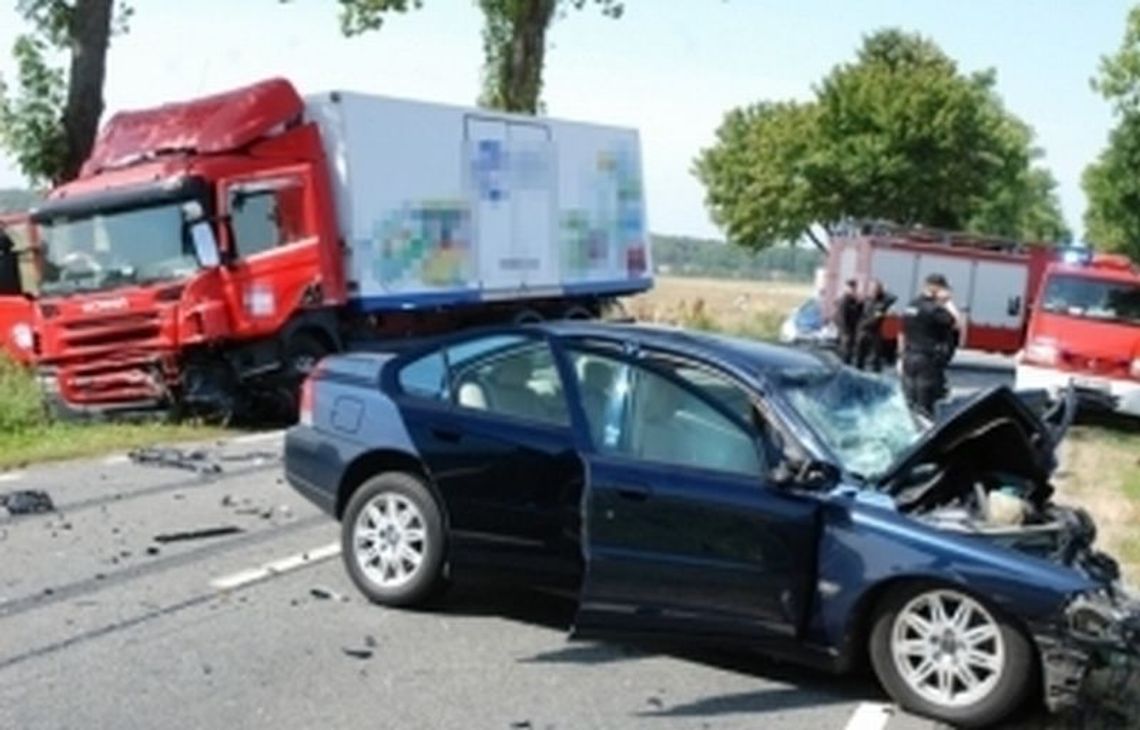 Polichna Pierwsza: Wypadek dwóch aut, droga już odblokowana