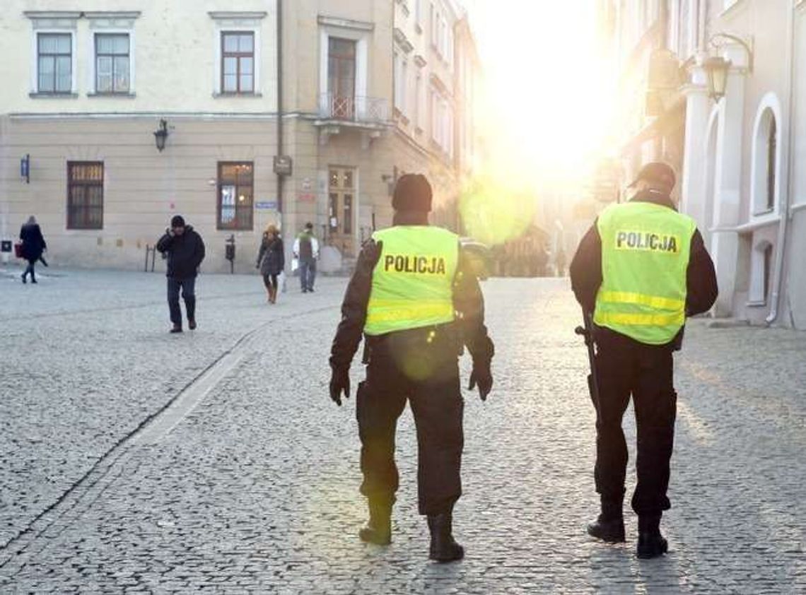 Policja dostanie od miasta 280 tys. zł. Gdzie pojawią się piesze patrole?