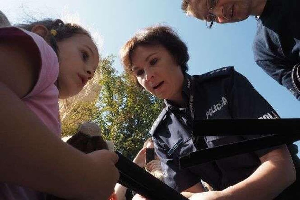 Policja podsumowuje wakacje: Mniej wypadków na drogach i utonięć niż rok temu Policja podsumowuje wakacje: Mniej wypadków na drogach i utonięć niż rok temu