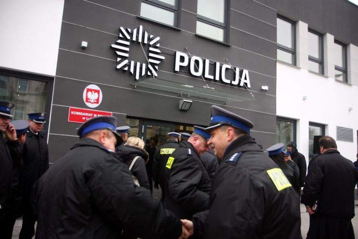 Policjanci mają nowy komisariat przy ul. Kunickiego. Kosztował 10 mln zł