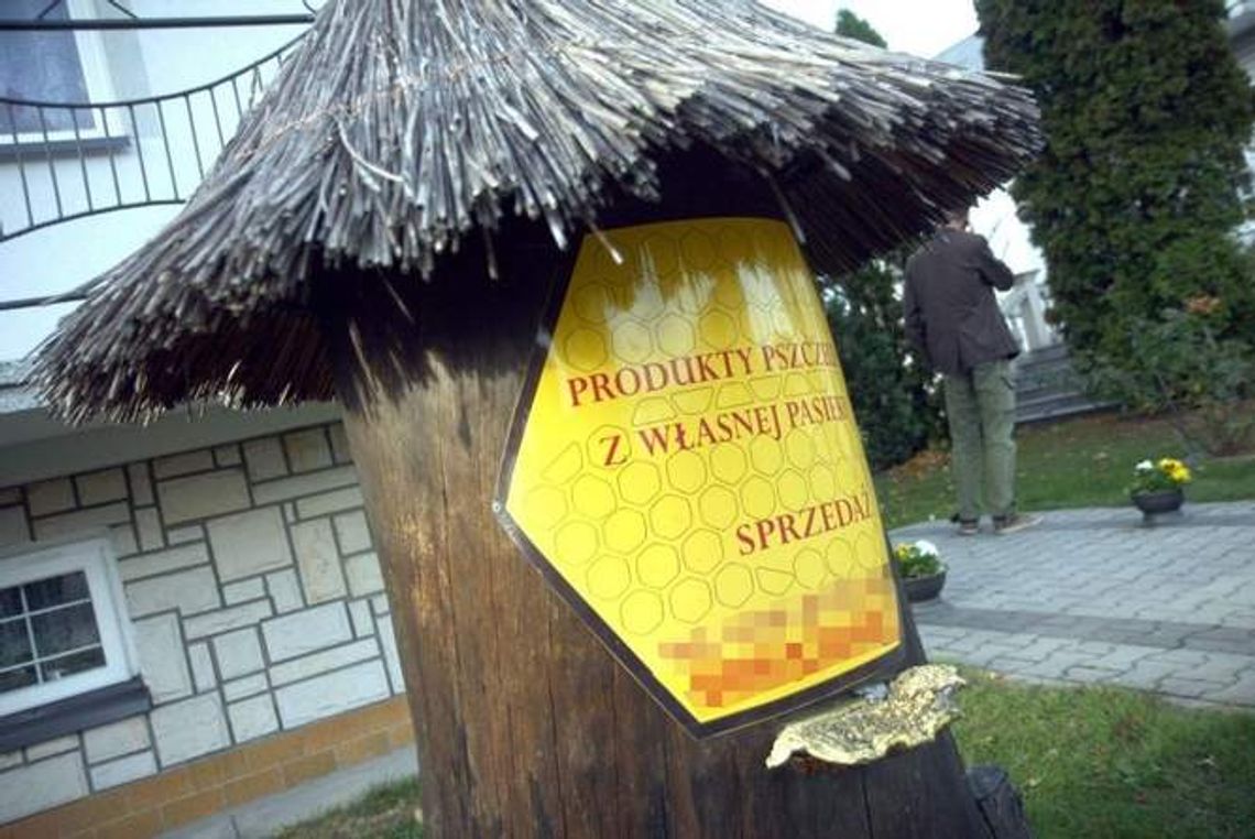 Policjanci wyjaśnią sprawę skażonego miodu