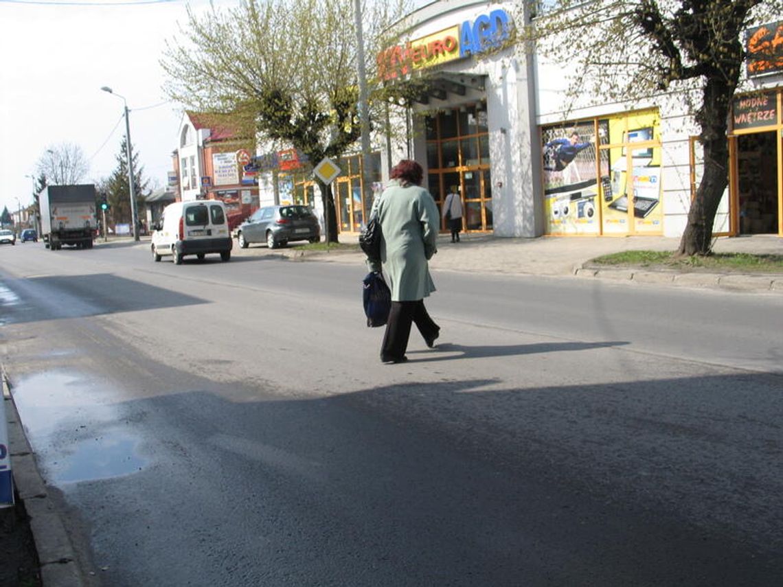 Policjanci zaczaili się na pieszych. Posypały się mandaty Policjanci zaczaili się na pieszych. Posypały się mandaty