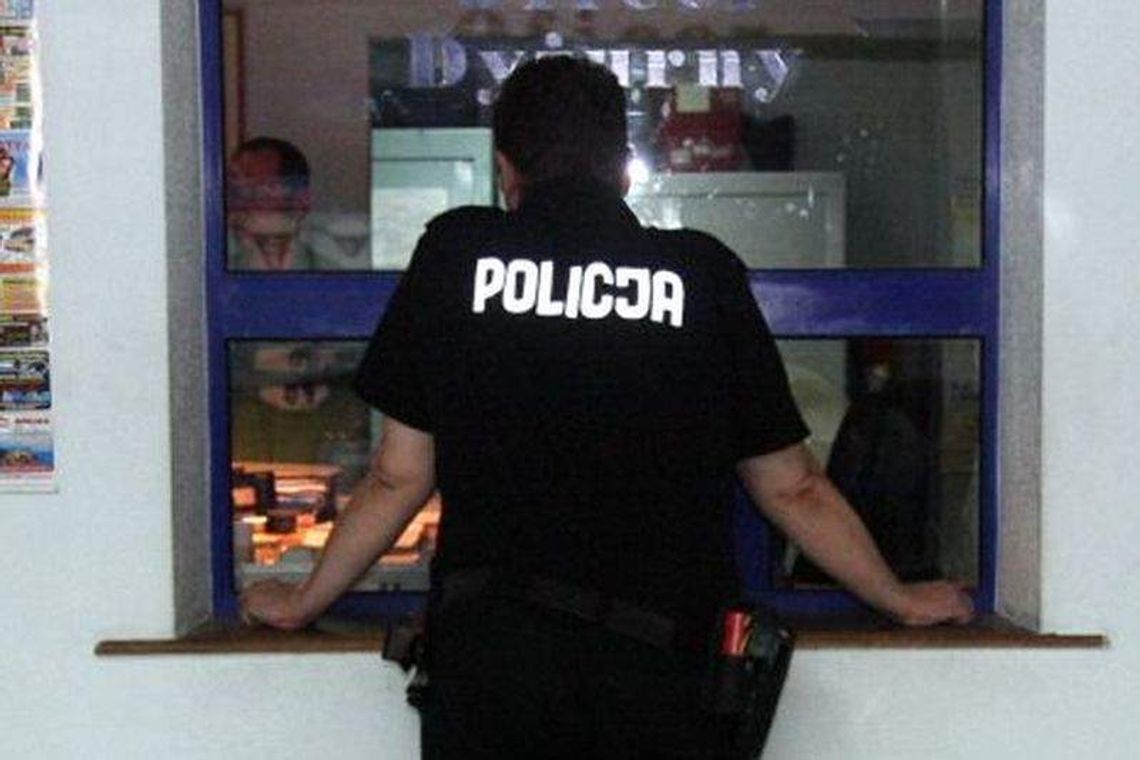 Policjant miał uciec z miejsca kolizji. Zastąpił trzeźwy kuzyn?