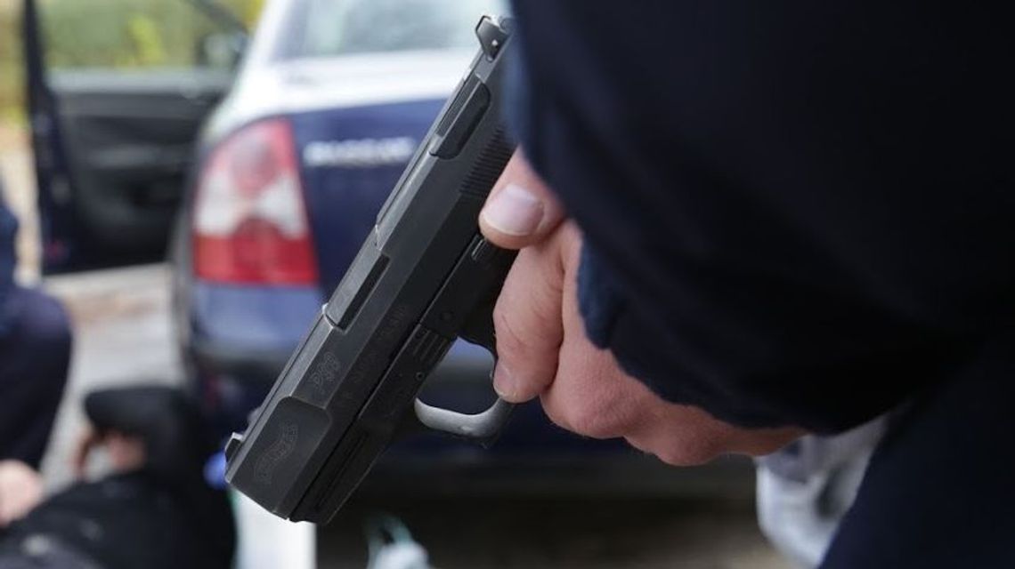 Policjant śmiertelnie postrzelił młodego mężczyznę w Koninie