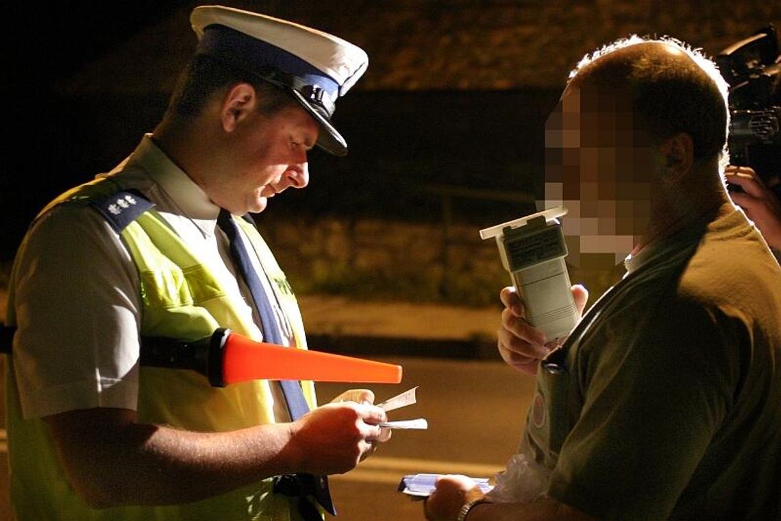 Policyjna obława na drogach do dyskoteki \"Kometa”