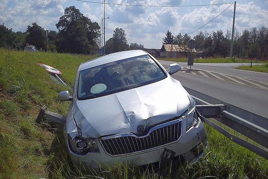 Policyjne sreberko znowu rozbite. Tym razem na obwodnicy Kocka
