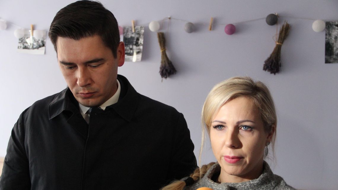 Politycy PIS mają wyrzucić na bruk swoje żony i dzieci. Tako rzecze prezes