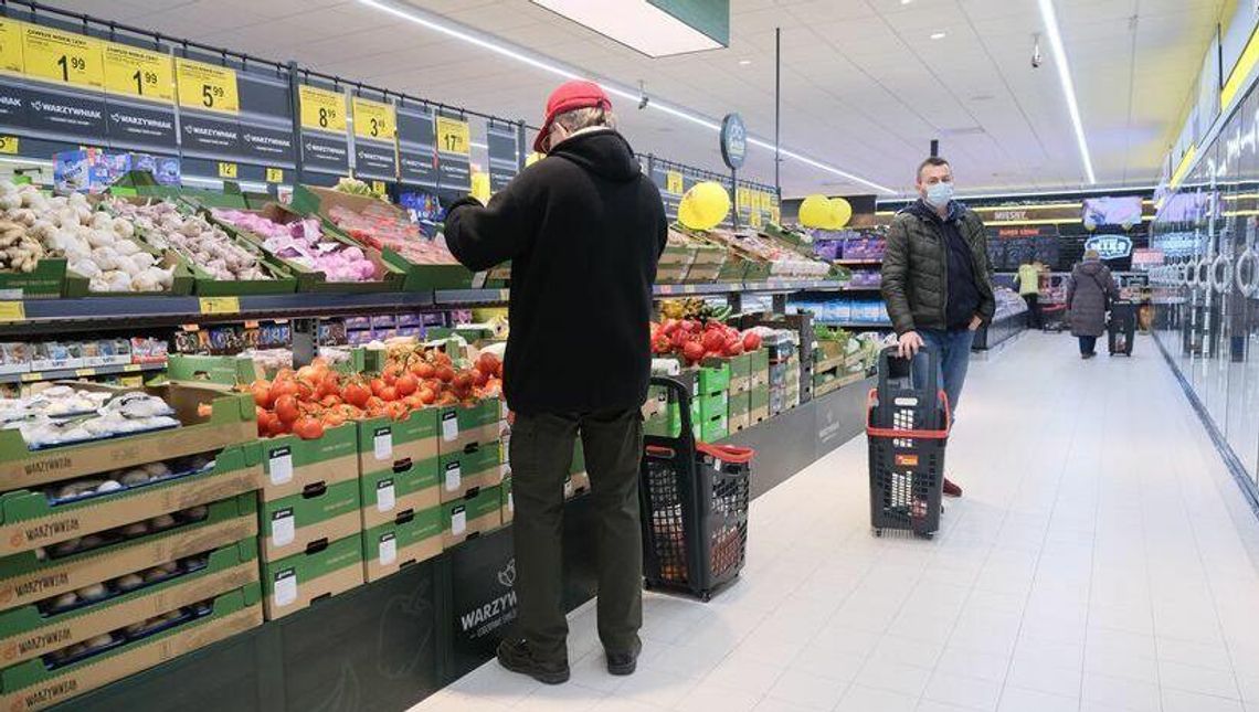 Politycy uszczelniają zakaz handlu w niedziele. Koniec z pocztą przy kasie