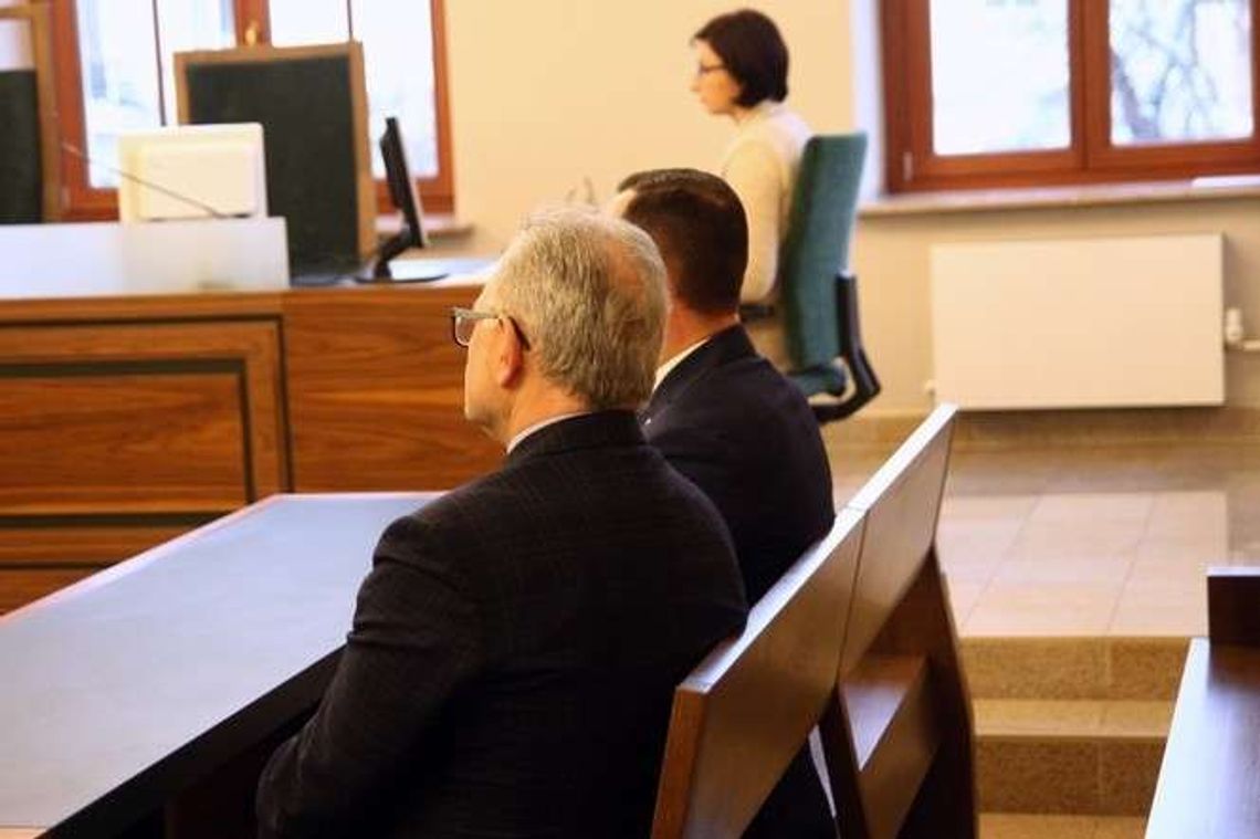 Polityk PSL pozwał radnych PiS. Nie chcą go przeprosić, ugody nie będzie Polityk PSL pozwał radnych PiS. Nie chcą go przeprosić, ugody nie będzie