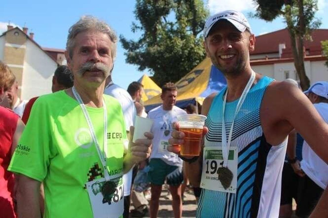 Półmaraton Chmielakowy 2015. Pobiegło 500 osób (ZDJĘCIA) Półmaraton Chmielakowy 2015. Pobiegło 500 osób (ZDJĘCIA)