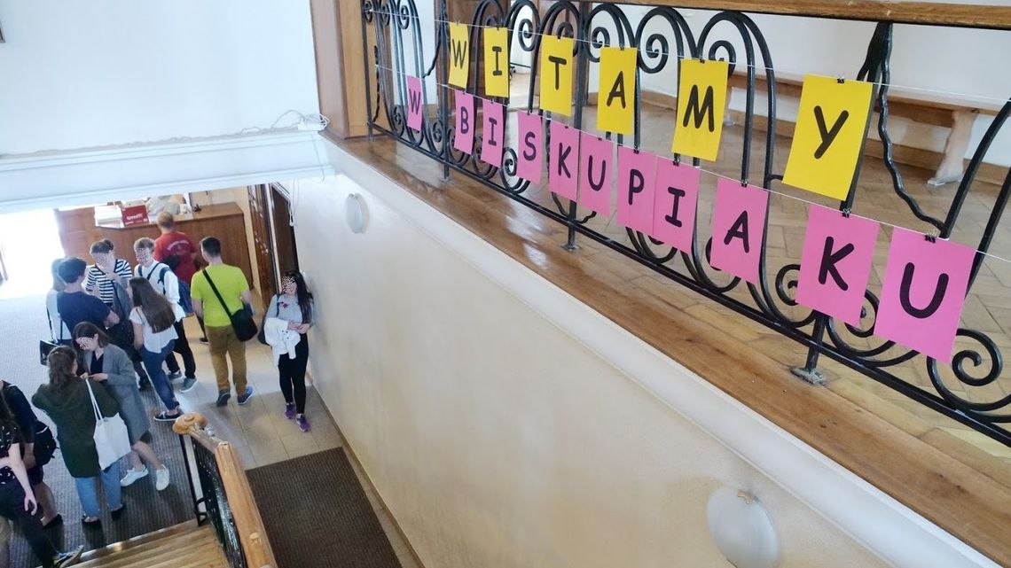 Półmetek podzielił uczniów Biskupiaka. "Według egzorcystów halloween jest czymś złym"