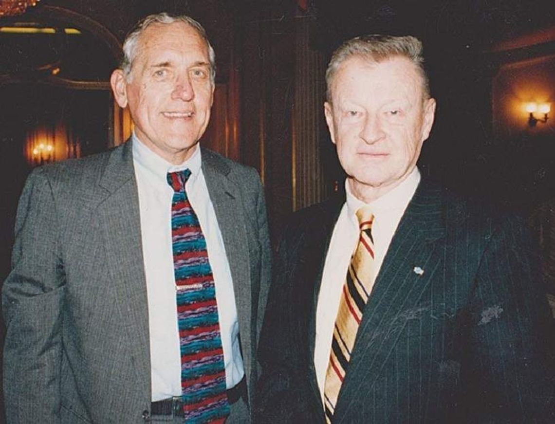 Polonia amerykańska popiera nominację generalską Jana Karskiego Polonia amerykańska popiera nominację generalską Jana Karskiego