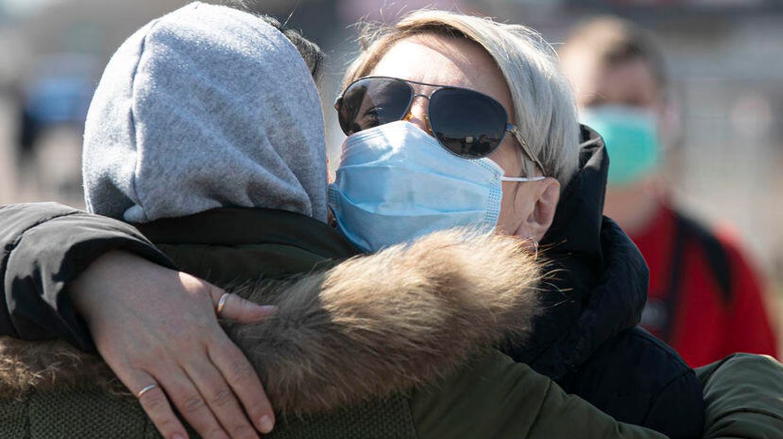 Polscy naukowcy opracowali kalkulator skuteczności maseczek ochronnych