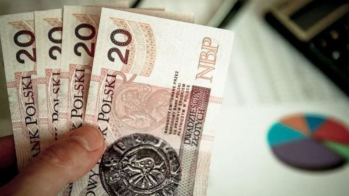 Polska ma zielone światło na wydanie ponad 600 mln zł na walkę ze koronakryzysem