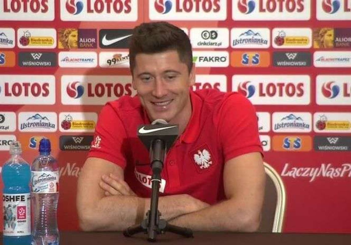 Polska szykuje się do meczu z Rumunią. Lewandowski wrócił do treningów (wideo)
