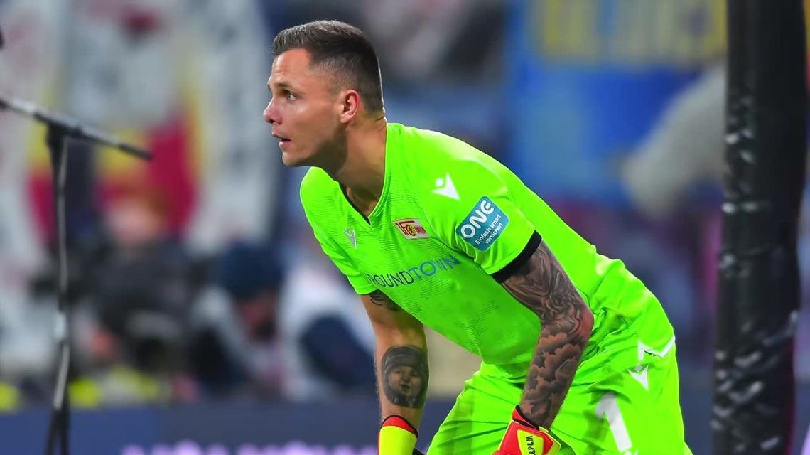 Polski piłkarz bohaterem w Niemczech. Rafał Gikiewicz dostarcza posiłki pracownikom szpitala