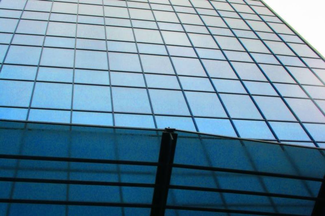 Polskie firmy płacą honorowo