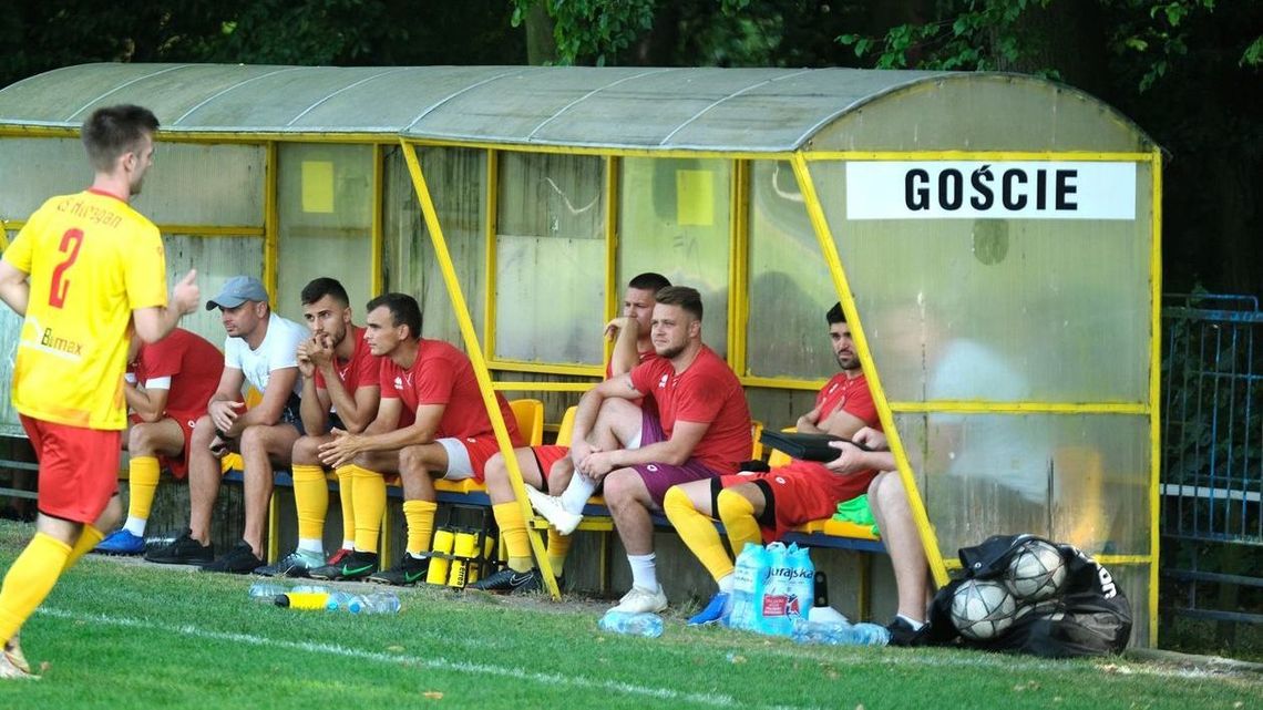 POM Iskra Piotrowice – Huragan 0:2. Atak pozycyjny coraz lepszy