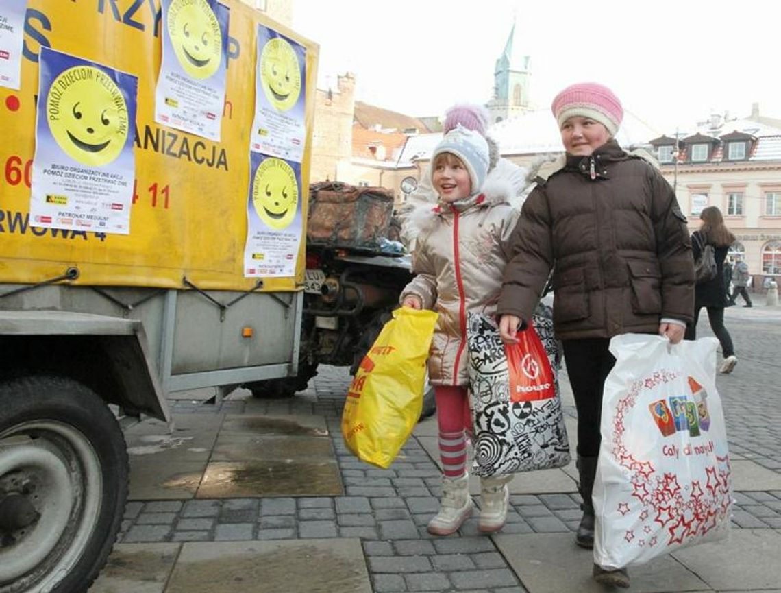 Pomóż Dzieciom Przetrwać Zimę 2012: Wielka zbiórka w niedzielę Pomóż Dzieciom Przetrwać Zimę 2012: Wielka zbiórka w niedzielę
