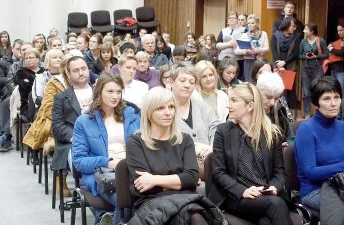 Pomóż Dzieciom Przetrwać Zimę. W niedzielę zbieramy i pomagamy Pomóż Dzieciom Przetrwać Zimę. W niedzielę zbieramy i pomagamy