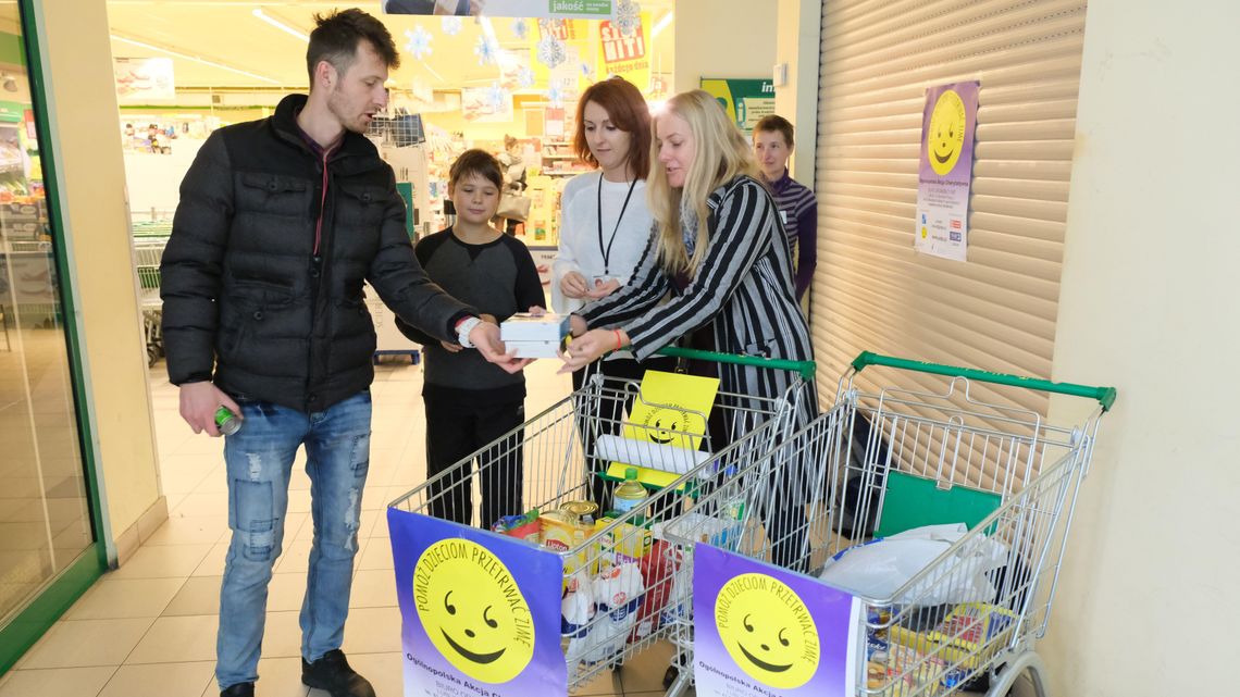 Pomóż Dzieciom Przetrwać Zimę. Zebrane dary trafią do potrzebujących Pomóż Dzieciom Przetrwać Zimę. Zebrane dary trafią do potrzebujących