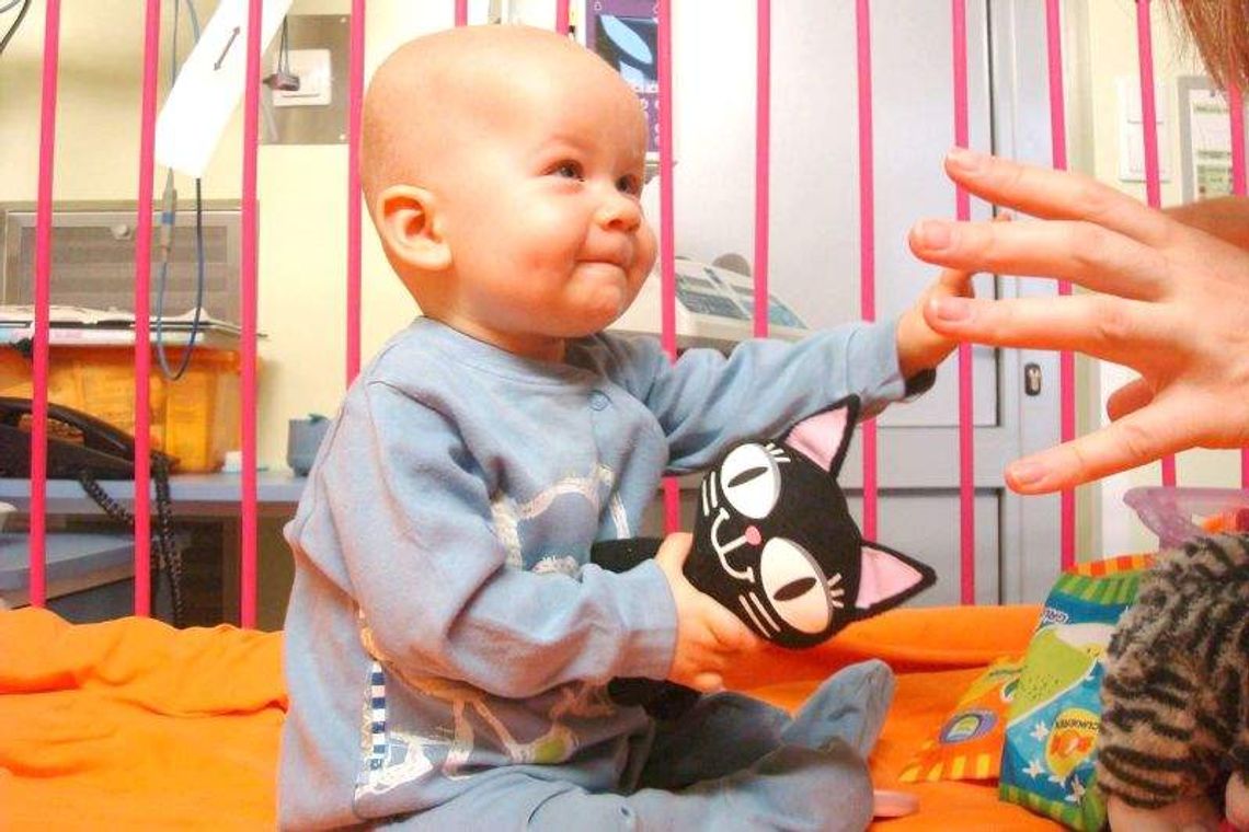 Pomóż Sarze. Idź na koncert