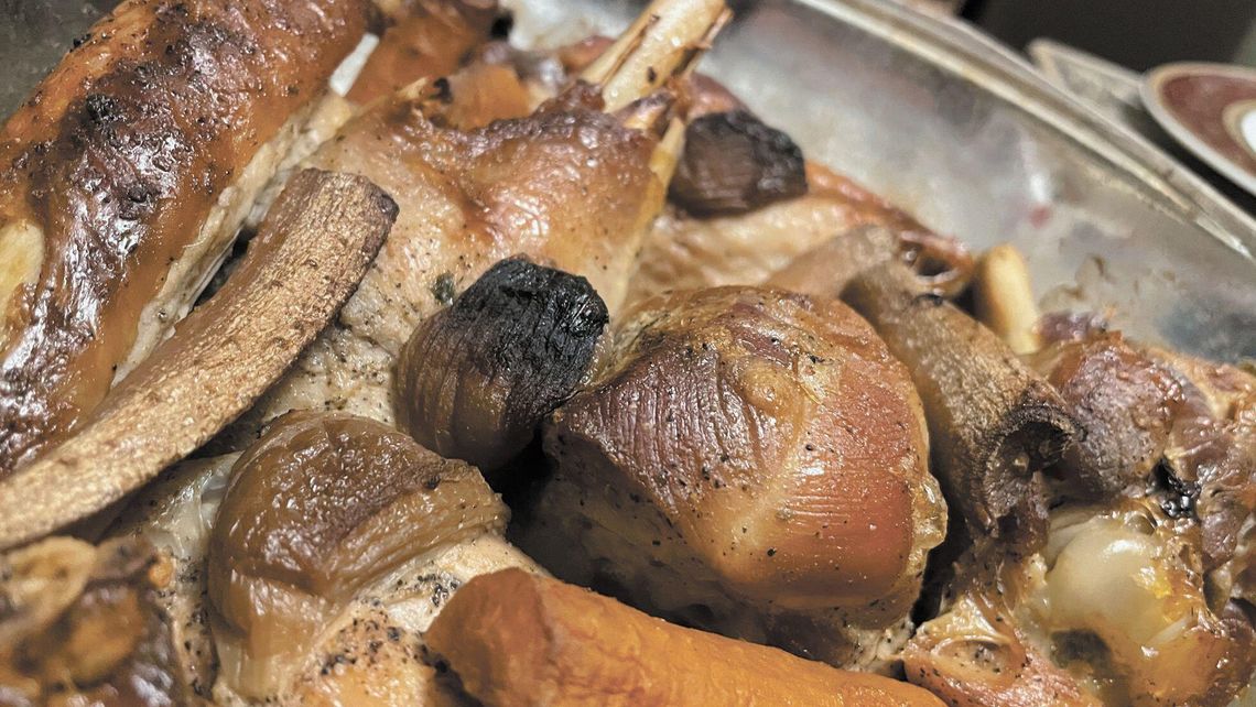 Pomysł na niedzielny obiad: podpowiadamy jak upiec dobrego indyka