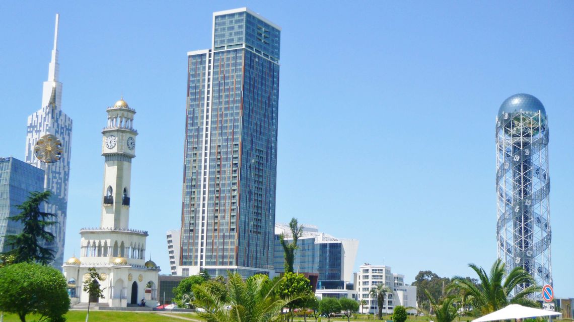 Pomysł na wakacje? Gruzja. Kraj pełen serdeczności i kontrastów Pomysł na wakacje? Gruzja. Kraj pełen serdeczności i kontrastów