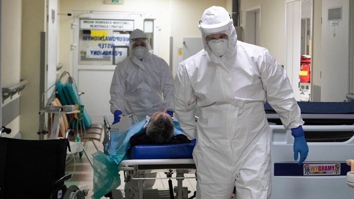 Ponad 15 tysięcy nowych zakażeń koronawirusem. "Transmisji wirusa jest coraz więcej" 