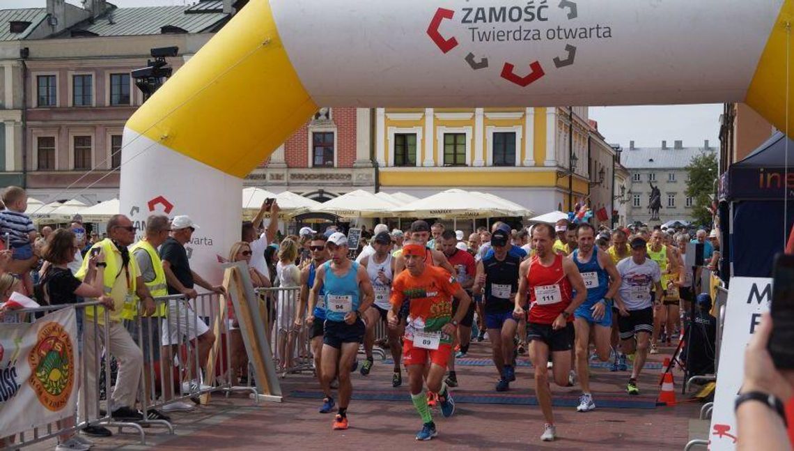 Ponad 150 biegaczy wzięło udział w VII Ogólnopolskim Biegu wokół Twierdzy Zamość