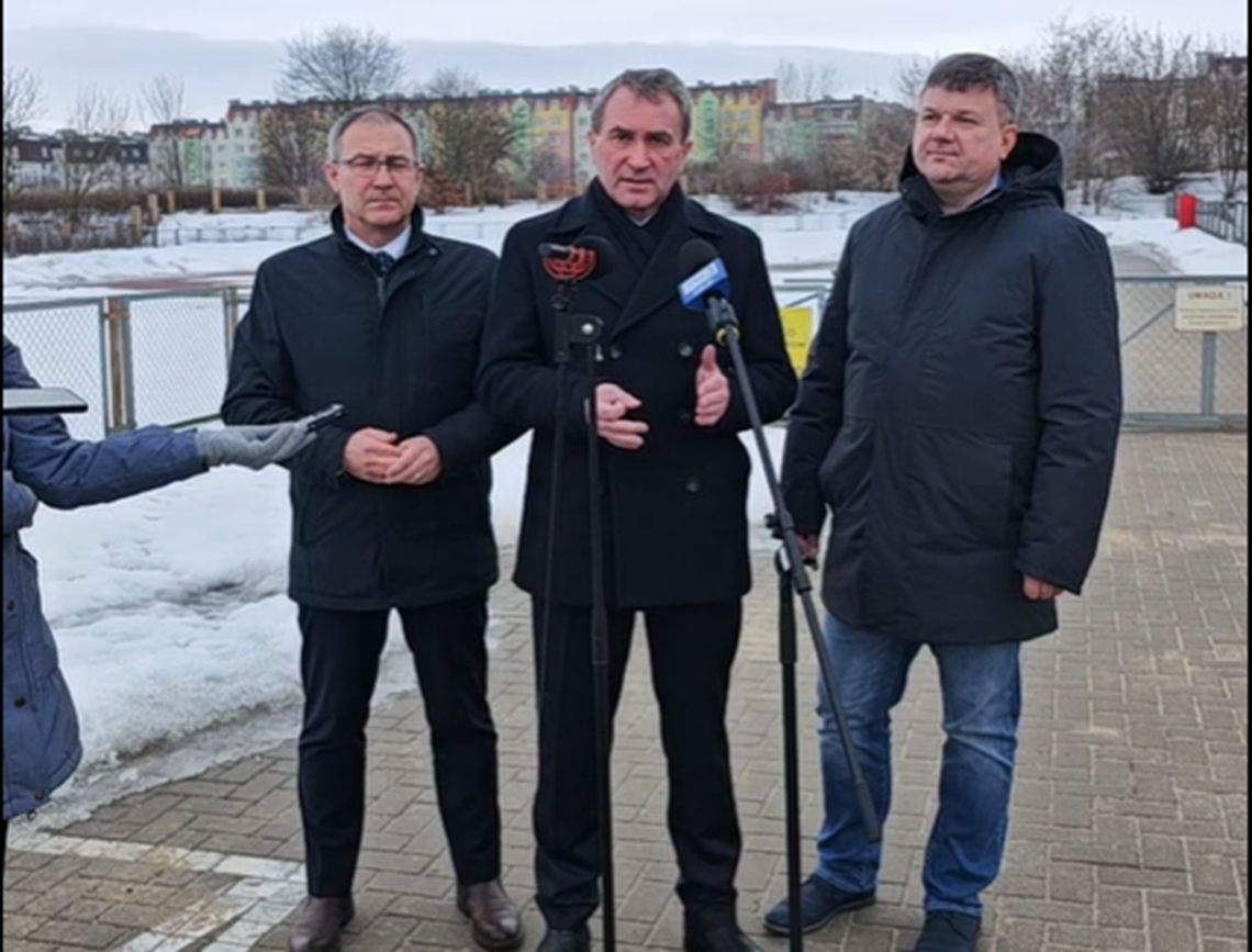 Ponad 20 mln zł na lądowiska przy szpitalach. Lubelskie szykuje się na większe śmigłowce LPR Ponad 20 mln zł na lądowiska przy szpitalach. Lubelskie szykuje się na większe śmigłowce LPR