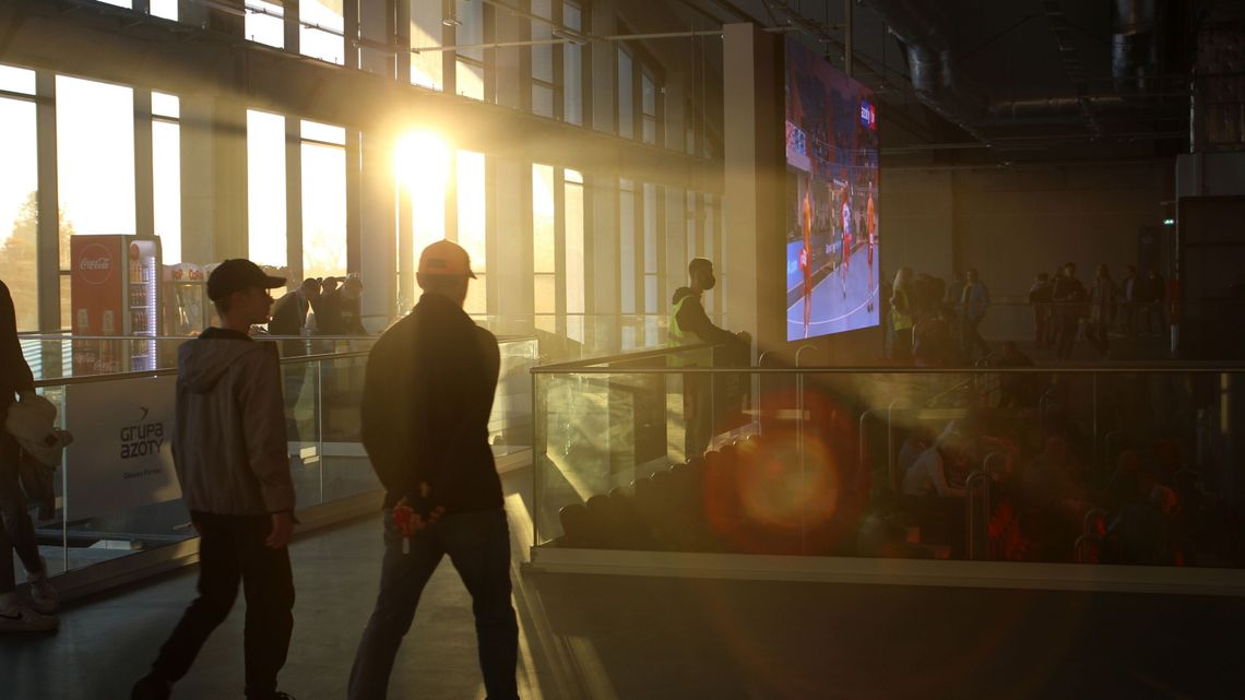 Ponad 200 tysięcy złotych za sprzątanie hali w Puławach