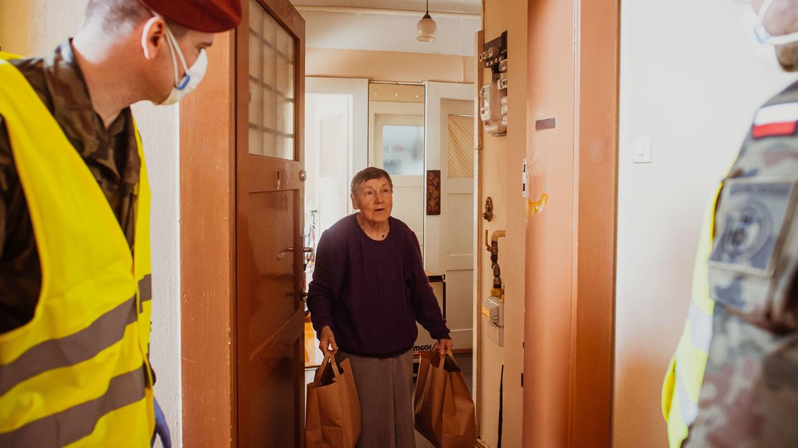 Ponad 4 tys. żołnierzy WOT pełni służbę w Wielkanoc Ponad 4 tys. żołnierzy WOT pełni służbę w Wielkanoc