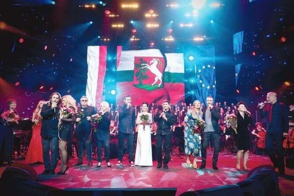 Ponad 730 tys. zł za koncert Zakochani w Lublinie. Ile dostali artyści i obsługa itd.? (lista płac) Ponad 730 tys. zł za koncert Zakochani w Lublinie. Ile dostali artyści i obsługa itd.? (lista płac)