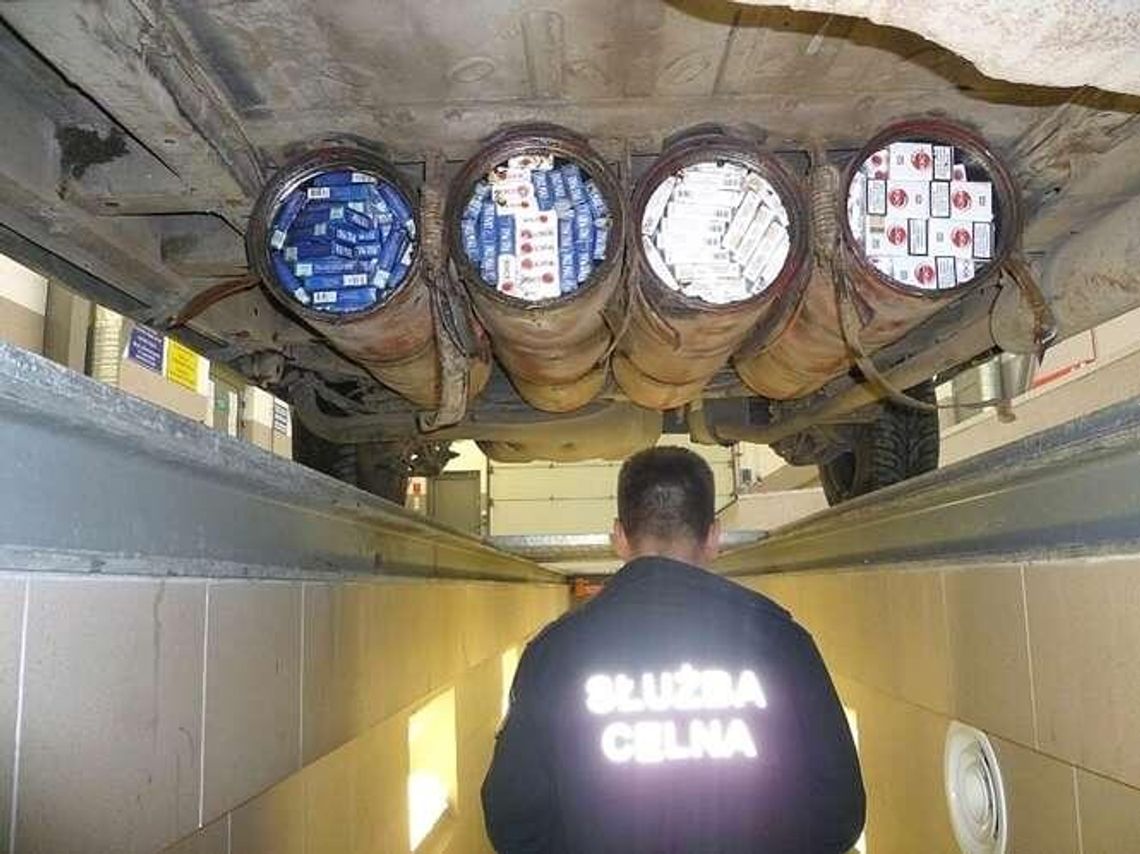 Ponad 9 mln paczek papierosów skonfiskowali lubelscy celnicy