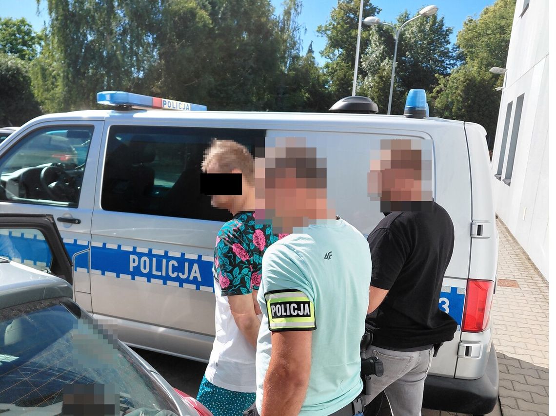 Ponad kilogram narkotyków w rękach mieszkańca powiatu ryckiego. 44-latek aresztowany