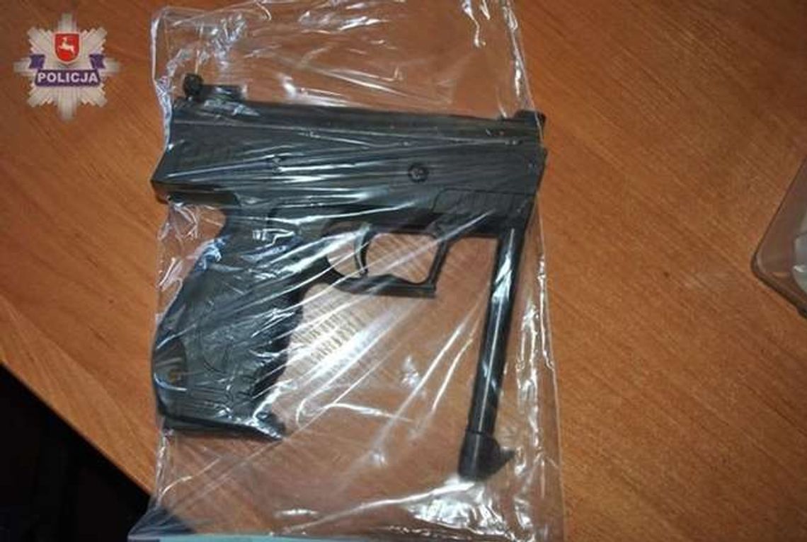 Poniatowa: Imprezował ze znajomym, potem się do niego włamał