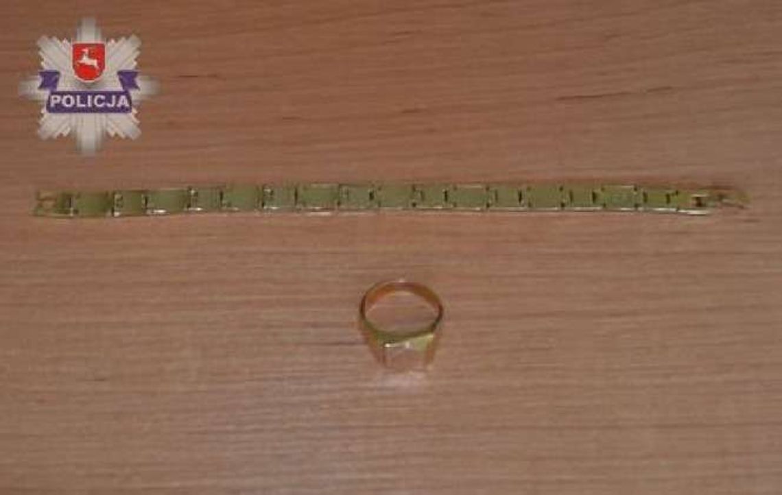 Poprosili o pomoc. Wcisnęli podrabianą biżuterię