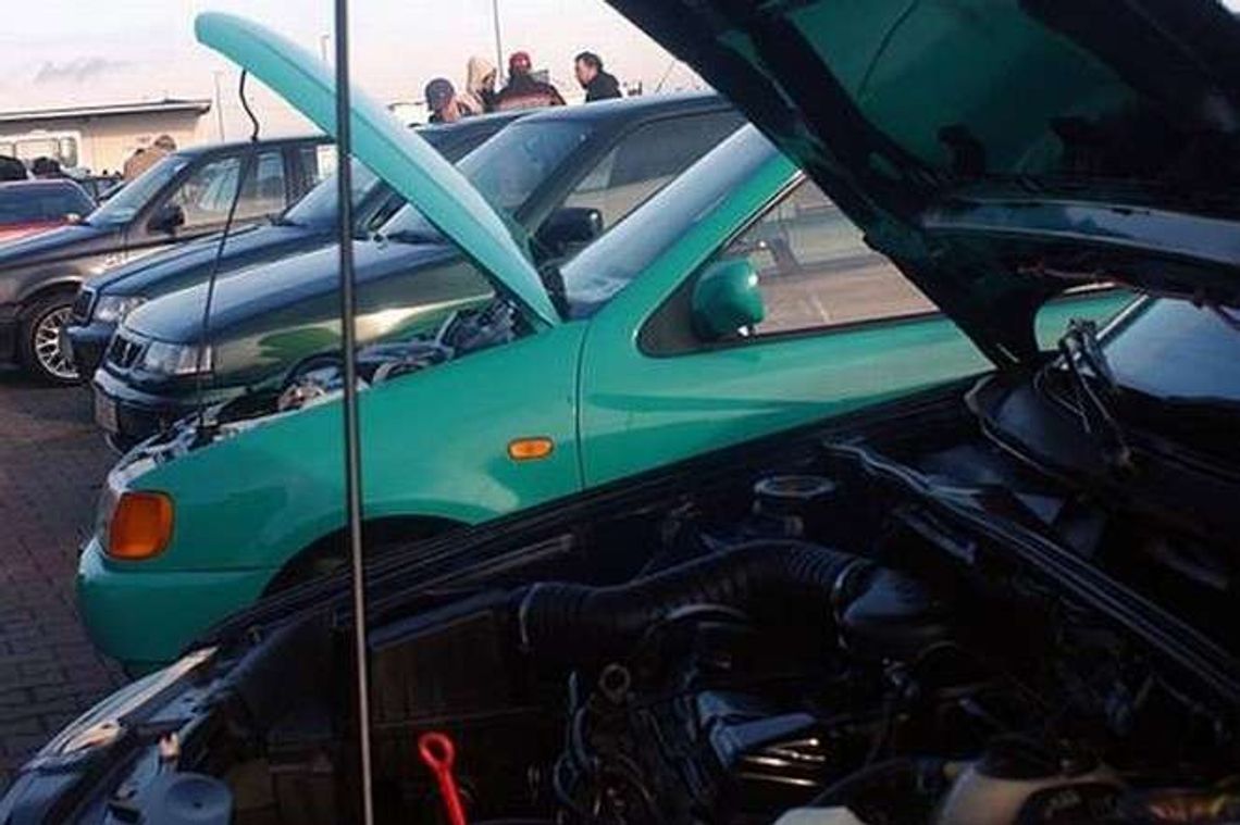 Porady przed kupnem samochodu. Internet zastąpił szwagra 