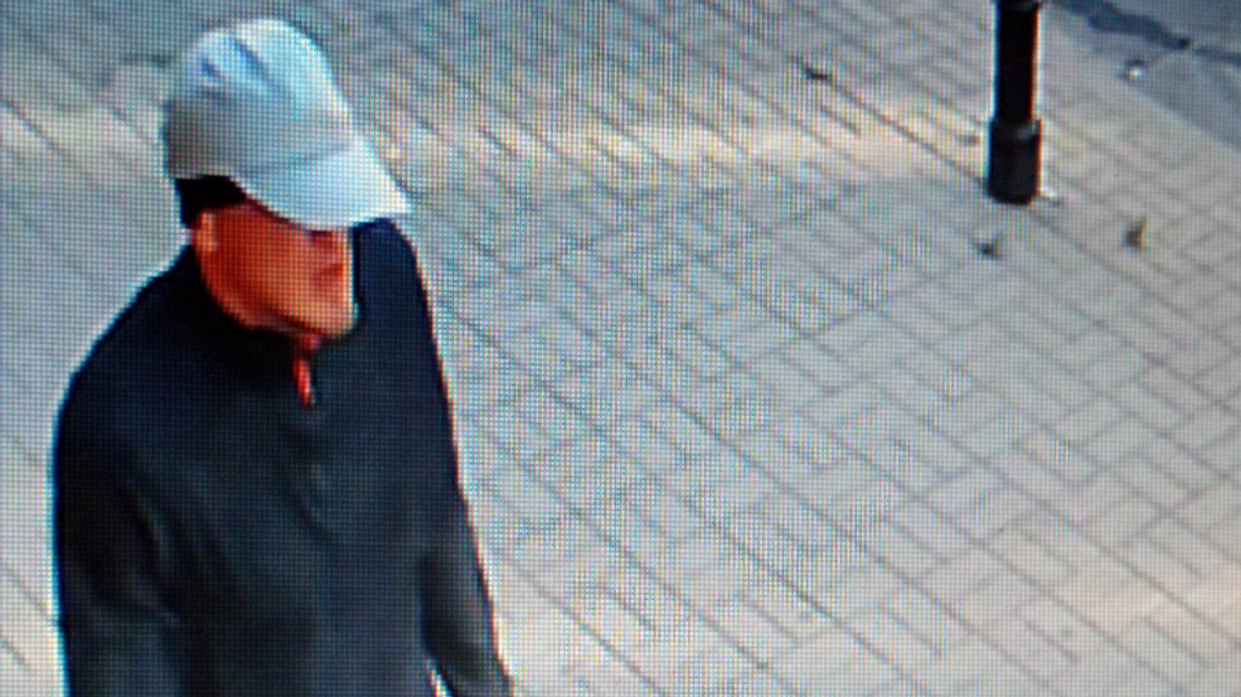 Poranny napad na sklep przy ulicy Lubartowskiej w Lublinie. Jego szuka policja