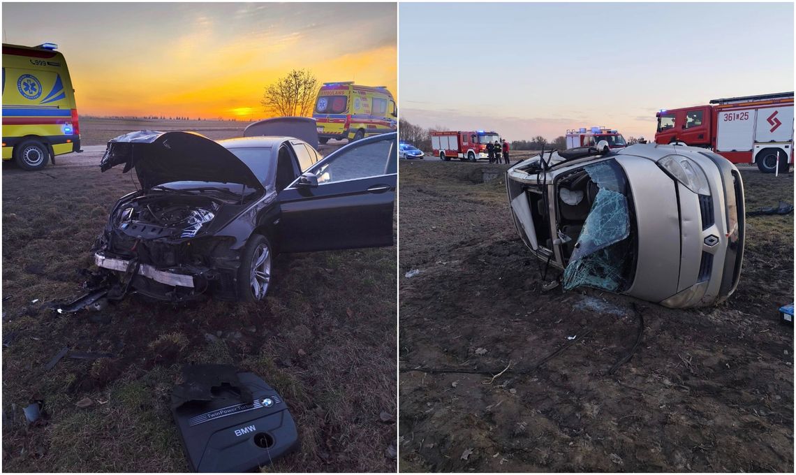 wypadek - dwa zniszczone samochody i praca ratowników oraz strażaków