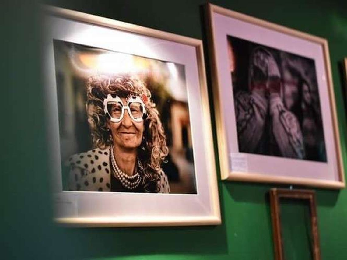 Portret Uliczny Andrzeja Mikulskiego. Wystawa w Nowym Świecie