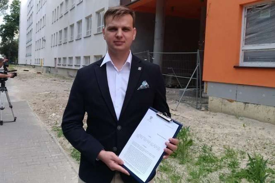 Poseł Kulesza wnioskuje do NIK o kontrolę w COZL. "To klasyczny przykład błędnej inwestycji" Poseł Kulesza wnioskuje do NIK o kontrolę w COZL. "To klasyczny przykład błędnej inwestycji"