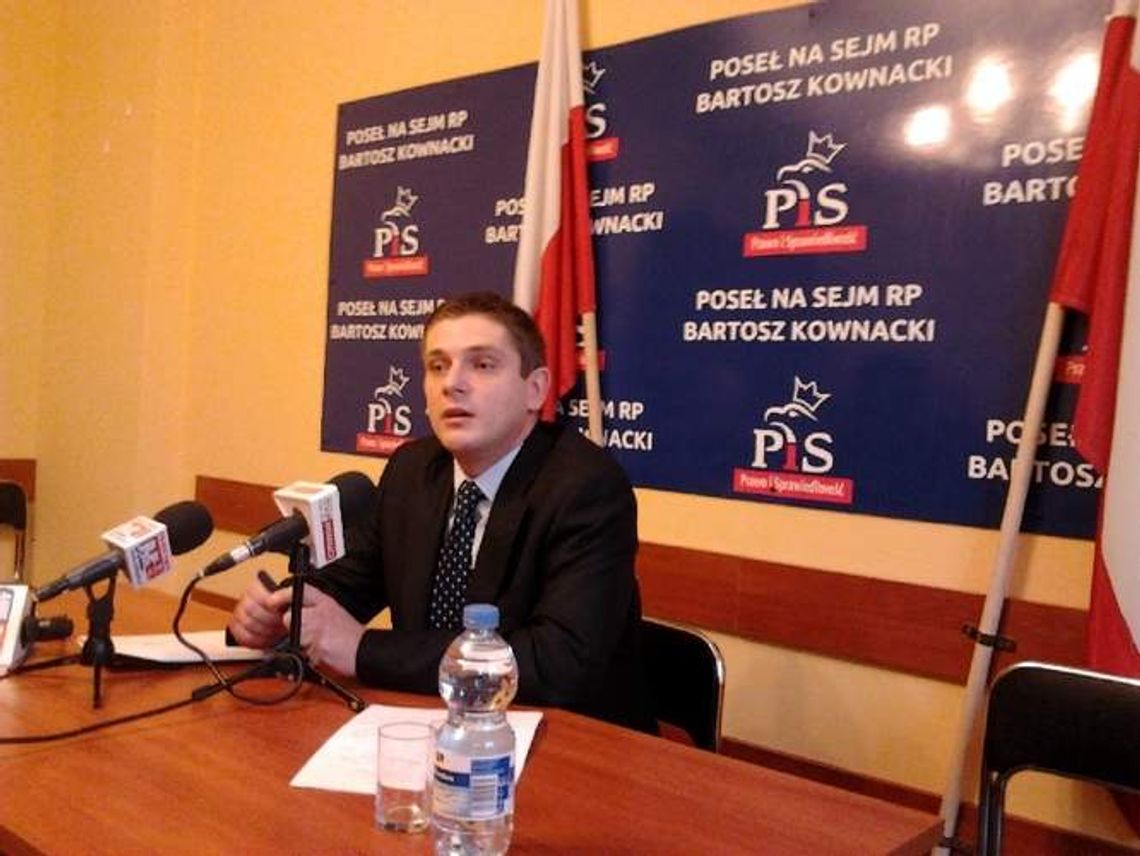 Poseł PiS chce walczyć o przywrócenie krzyży na Uniwersytecie