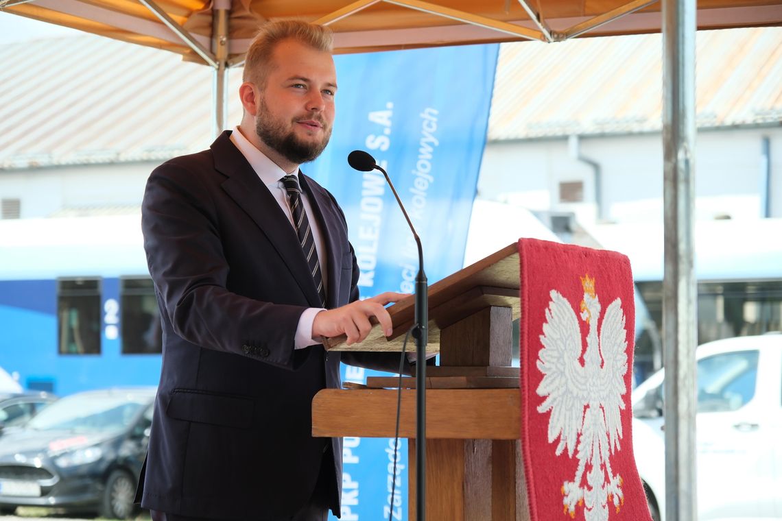 Poseł PiS z Lubelszczyzny spotkał się na Ibizie z szefem Zondacrypto. Później zgłoszono poprawki do ustawy